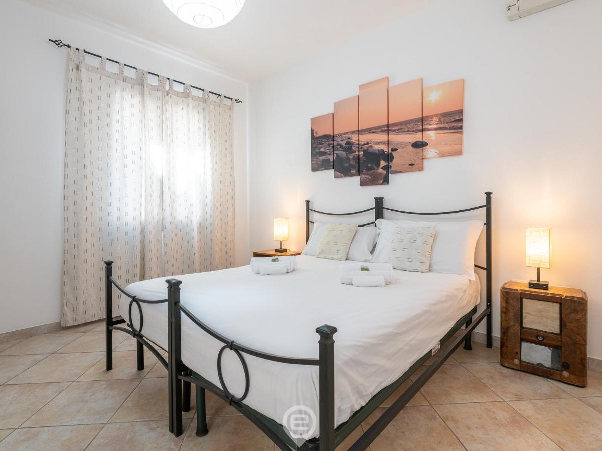 Lidia'S House Apartment Oristano Exterior photo